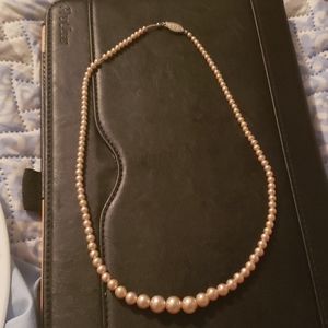 Vintage pearl necklace
